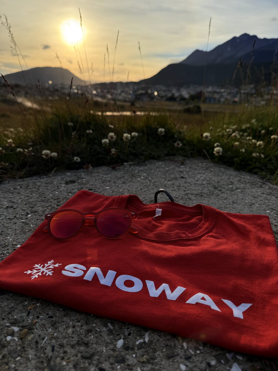 Gafa+Remera snoway promo